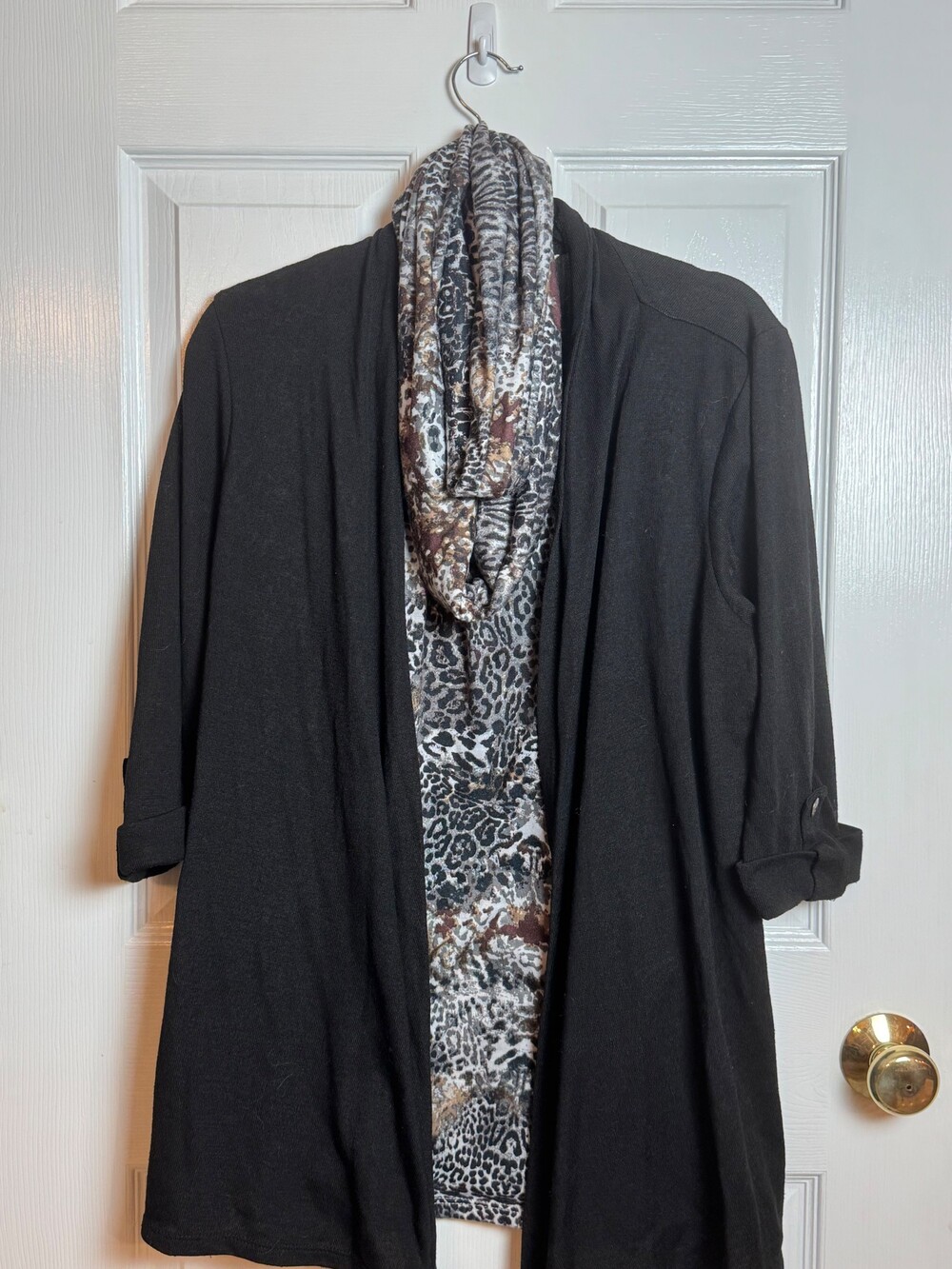 White Stag 1X Cardigan with Leopard Print Infinity Scarf New